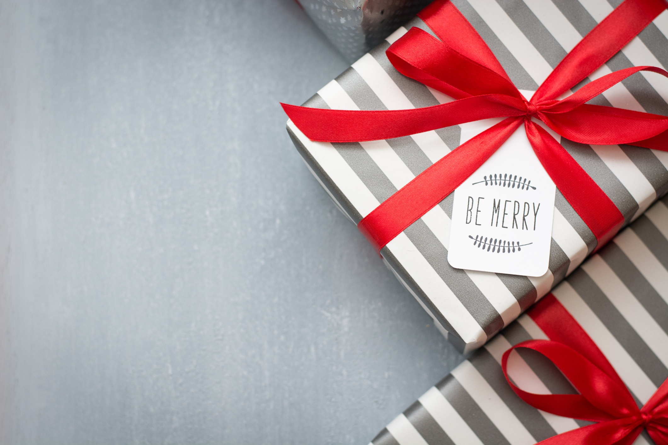 frankcrum-hospitality-employees-holidays.jpg